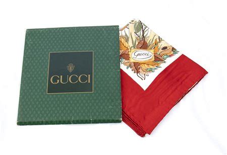 foulard gucci anni 80|At Auction: GUCCI Foulard Anni '80 .